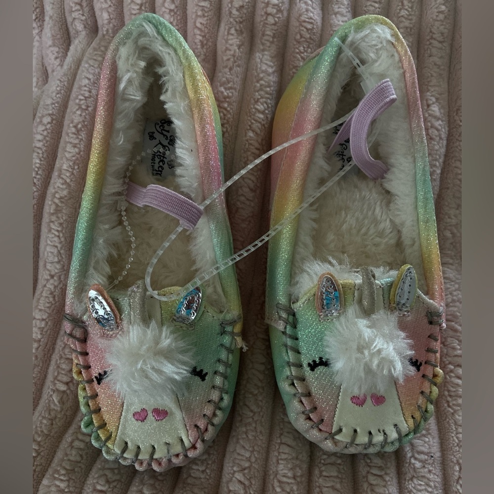 Self Esteem Capricorn footwear